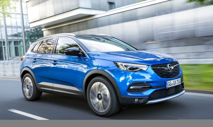 Много «зелени» к юбилею: новый Opel Mokka X станет электромобилем