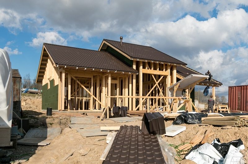 Строительство дома из газобетона с мансардой: особенности и преимущества проекта